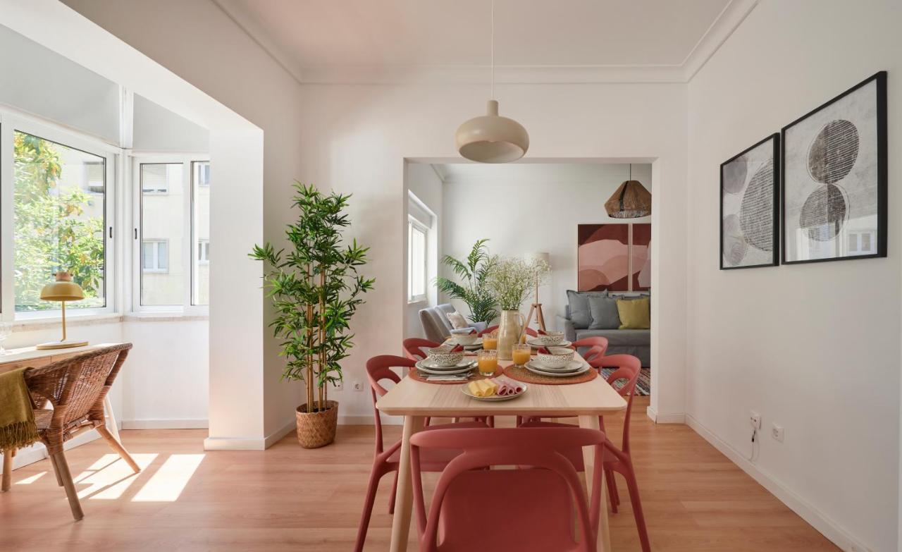 Sunset Balcony Apartment, By Timecooler ลิสบอน ภายนอก รูปภาพ