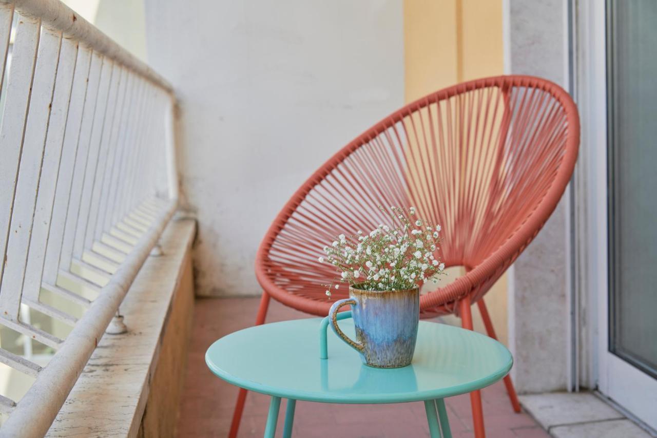 Sunset Balcony Apartment, By Timecooler ลิสบอน ภายนอก รูปภาพ